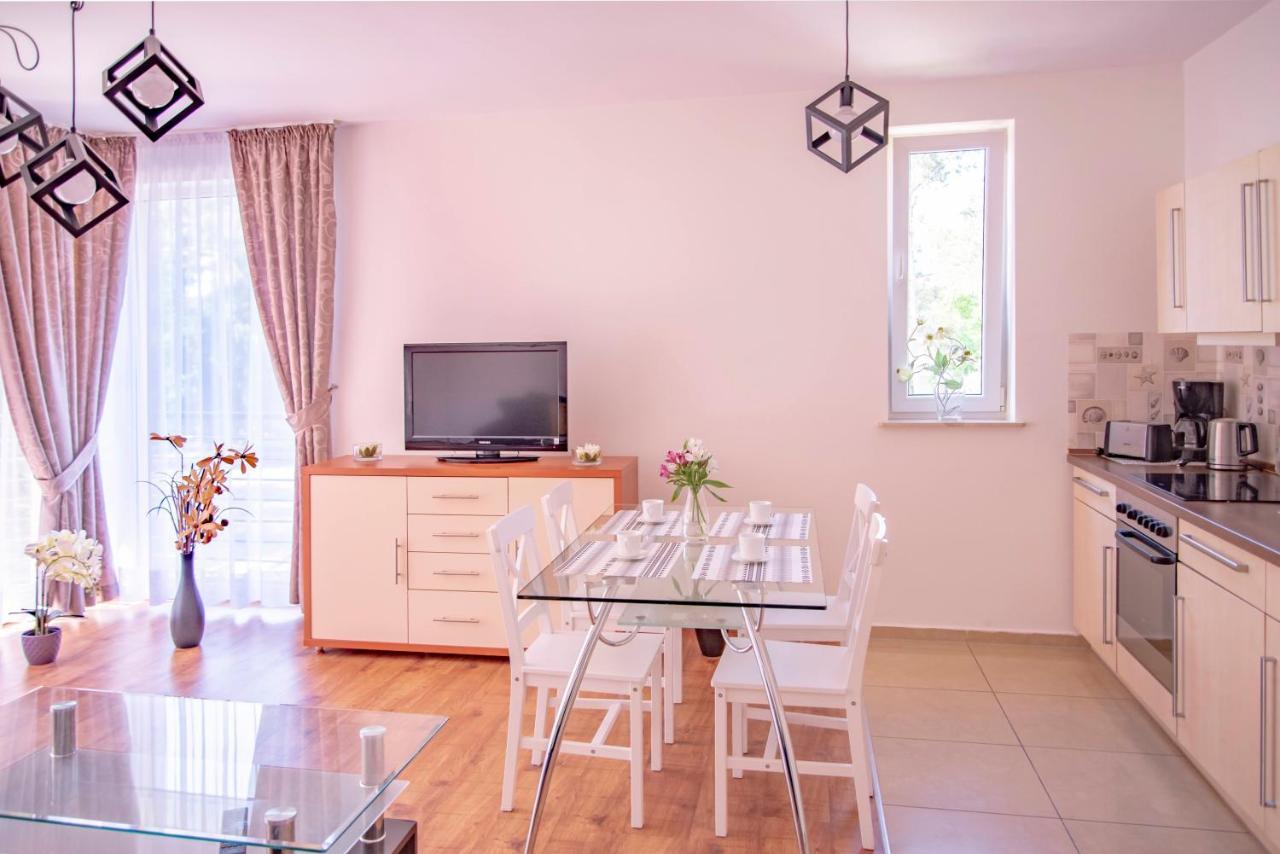 Apartamenty Kornel بوبيروفو المظهر الخارجي الصورة