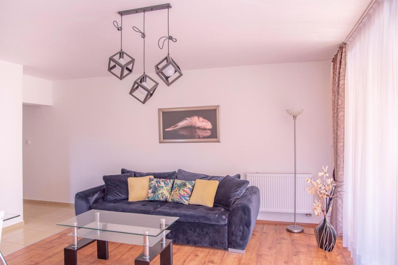 Apartamenty Kornel بوبيروفو المظهر الخارجي الصورة