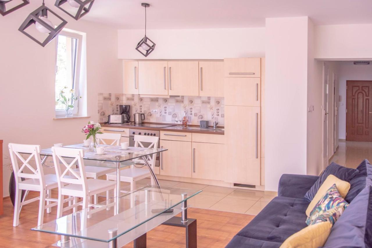 Apartamenty Kornel بوبيروفو المظهر الخارجي الصورة